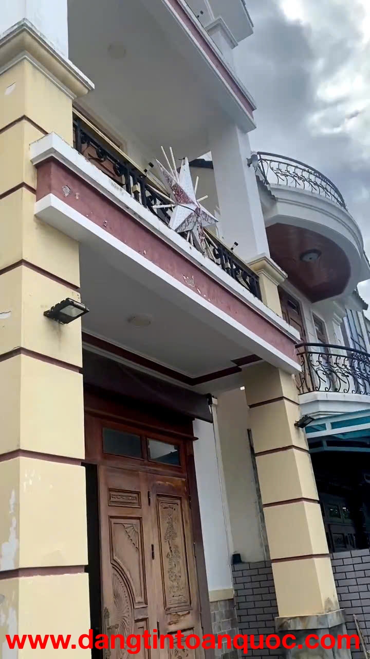 CHO THUÊ VILLA HÙNG VƯƠNG P9 ĐÀ LẠT - 5PN, FULL NỘI THẤT, HẺM Ô TÔ - 20 TRIỆU/THÁNG